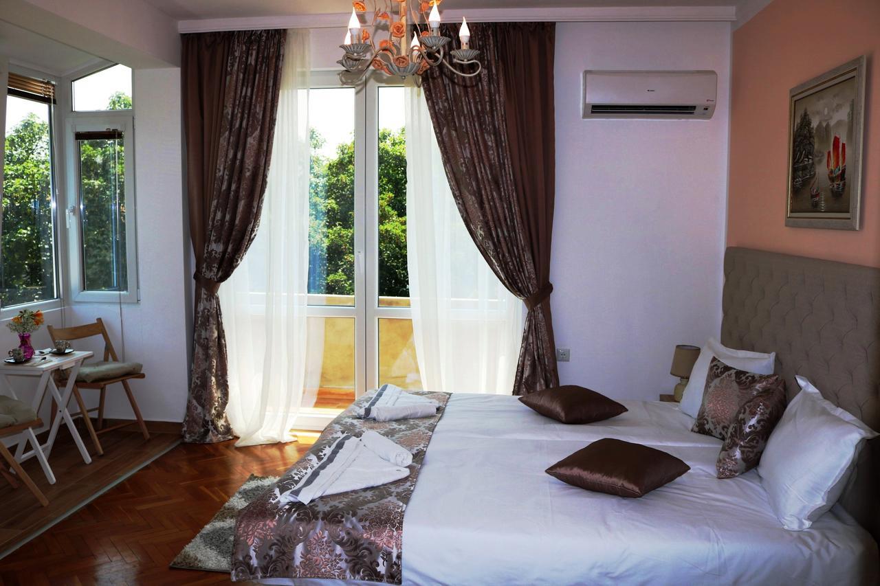 Sea Port Celebrity Apartment - Lets4Holiday Warna Exterior foto