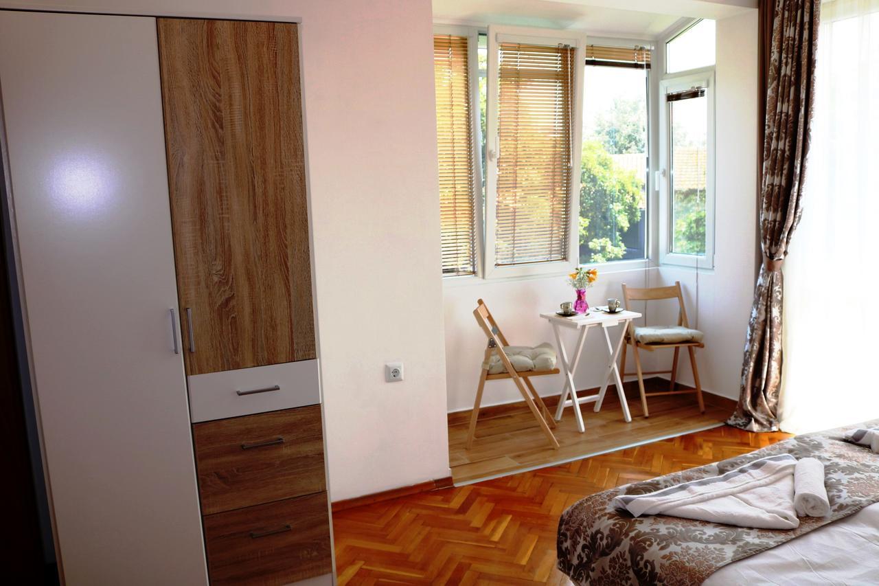 Sea Port Celebrity Apartment - Lets4Holiday Warna Exterior foto