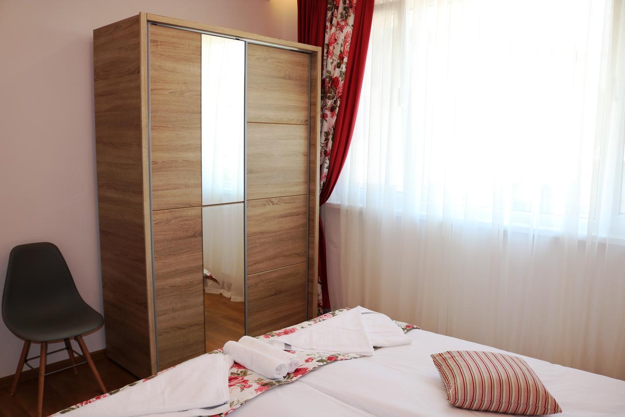 Sea Port Celebrity Apartment - Lets4Holiday Warna Exterior foto