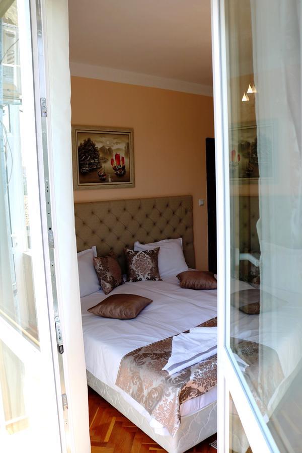 Sea Port Celebrity Apartment - Lets4Holiday Warna Exterior foto