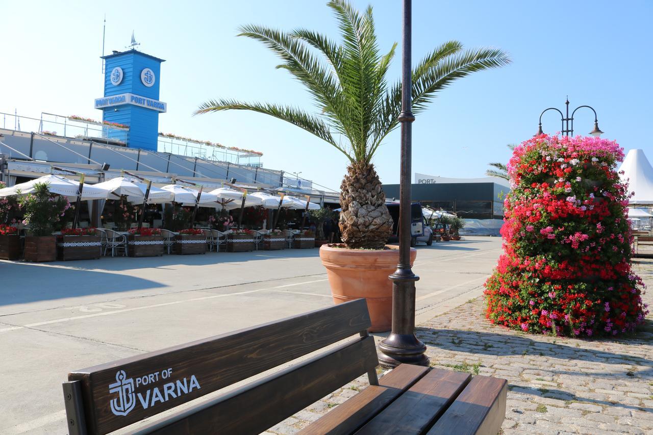 Sea Port Celebrity Apartment - Lets4Holiday Warna Exterior foto